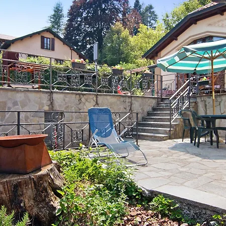 Residenza Ai Noci Villa Lanzo dʼIntelvi